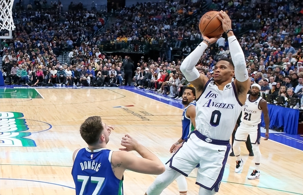 雷竞技官网风云突变巴黎圣日耳曼今晚遗憾出局詹姆斯与30激战热火分钟，这一次真的风云突变曼城清晨造点机会的简单介绍