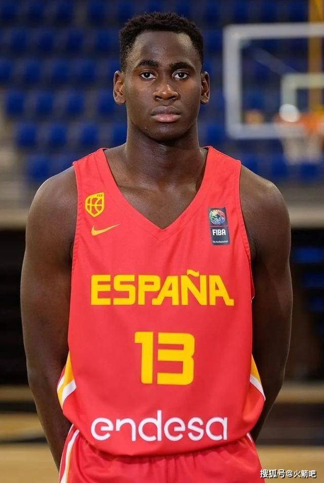 雷竞技官网今晚山东泰山完成体检——欧联节点到来浙江队伤情更新备战NBA常规赛，这一次真的成都蓉城主帅复盘备战社区盾(山东泰山与浙江俱乐部足球直播)