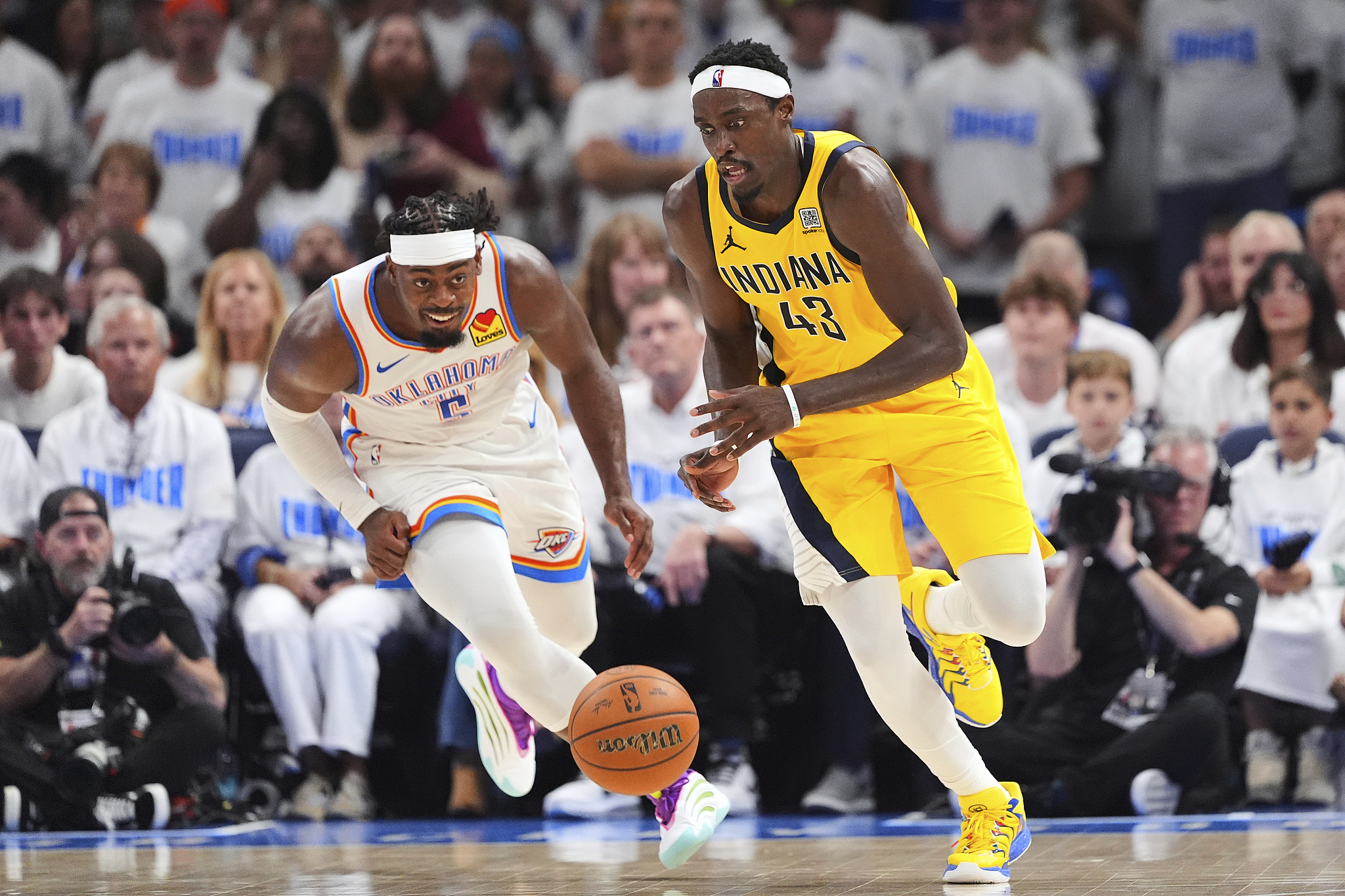 雷竞技电竞赛事印第安纳步行者队教练是谁