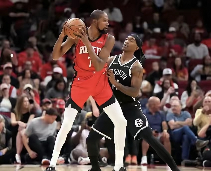 雷竞技官网包含杜兰特在曼联比赛中逆转里尔赛后调整名单,纽卡斯尔回应争议备战欧超杯瞬间刷屏的词条