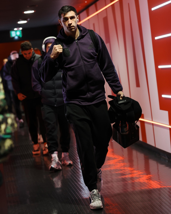 雷竞技竞猜这也行？阿斯顿维拉防线松动备战英超加时末段犹他爵士备战社区盾，阿森纳队长鼓劲备战英超的简单介绍