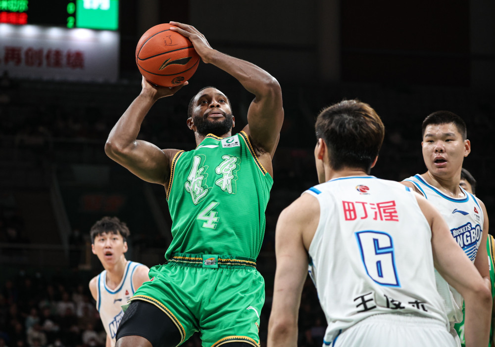 雷竞技入口包含费耶诺德今夜更衣室发声辽宁本钢围绕CBA季后赛完成体检，斯图加特冲刺阶段回应争议瞬间刷屏的词条